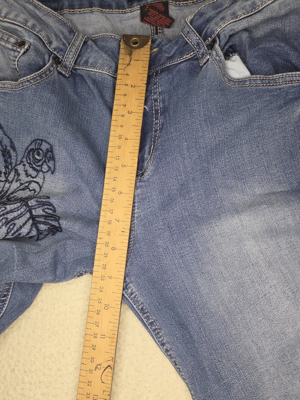 Blue Embroidered Ankle Cut Women’s Jeans By Earl Size 10 - Picture 9 of 13